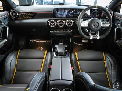 صورة 16 لـ 2019 Mercedes-BENZ A-CLASS AMG