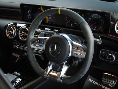 صورة 17 لـ 2019 Mercedes-BENZ A-CLASS AMG
