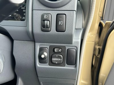 2015 Toyota LAND CRUISER 70 thumbnail 30