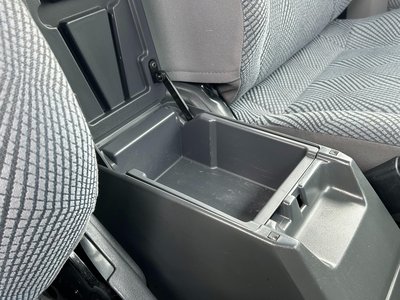 2015 Toyota LAND CRUISER 70 thumbnail 17