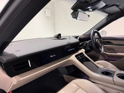 2021 Porsche TAYCAN thumbnail 19