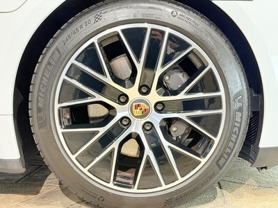 2021 Porsche TAYCAN thumbnail 76