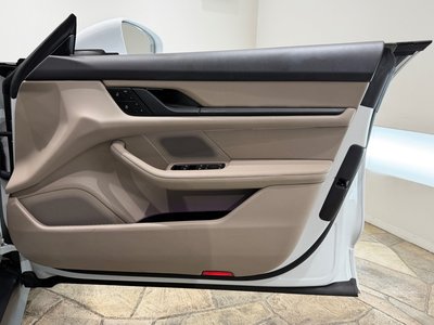 2021 Porsche TAYCAN thumbnail 17