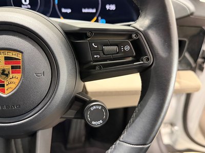 2021 Porsche TAYCAN thumbnail 29