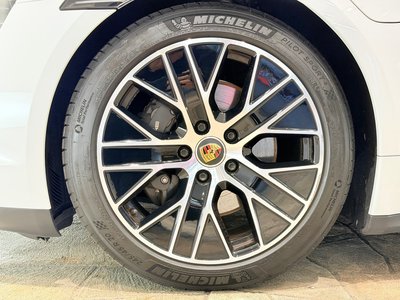 2021 Porsche TAYCAN thumbnail 77