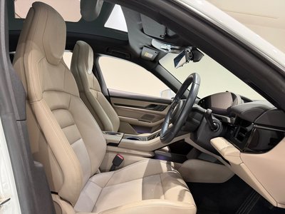 2021 Porsche TAYCAN photo 14