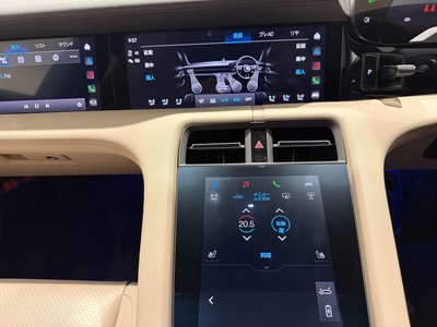 2021 Porsche TAYCAN thumbnail 32