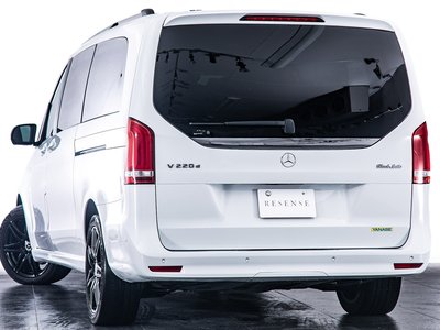 2023 Mercedes-BENZ V-CLASS photo 11