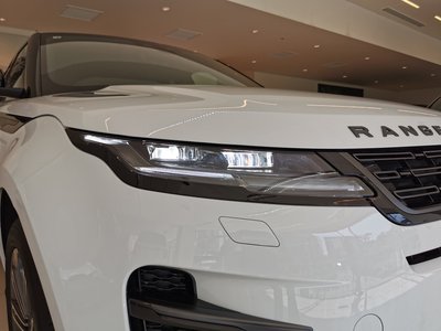 صورة 8 لـ 2026 LAND Rover RANGE ROVER EVOQUE