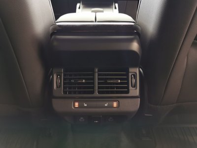 صورة 12 لـ 2026 LAND Rover RANGE ROVER EVOQUE