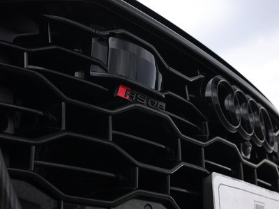 صورة 26 لـ 2021 AUDI RS Q8