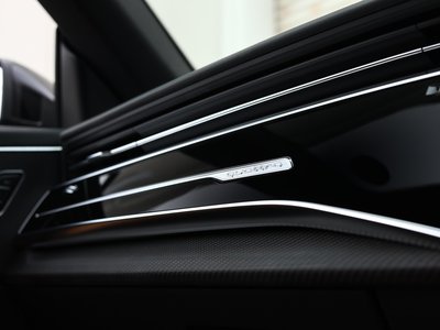 صورة 19 لـ 2021 AUDI RS Q8