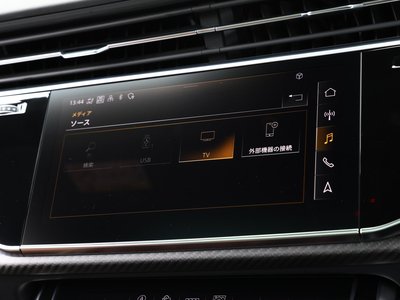 صورة 63 لـ 2021 AUDI RS Q8