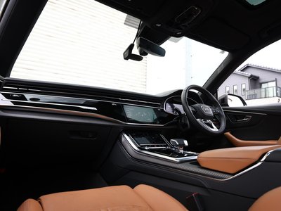 صورة 55 لـ 2021 AUDI RS Q8
