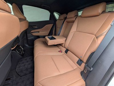 2025 Toyota CROWN SPORT thumbnail 35