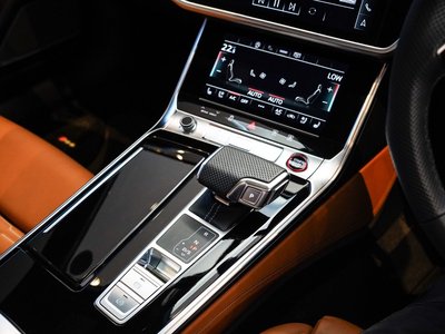 صورة مصغرة 33 لـ 2023 AUDI RS6 AVANT
