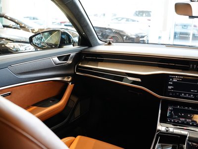 صورة مصغرة 29 لـ 2023 AUDI RS6 AVANT