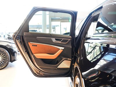 صورة مصغرة 50 لـ 2023 AUDI RS6 AVANT