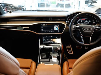 صورة مصغرة 27 لـ 2023 AUDI RS6 AVANT
