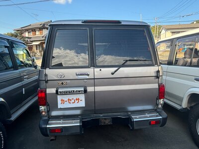 2003 Toyota LAND CRUISER 70 photo 6