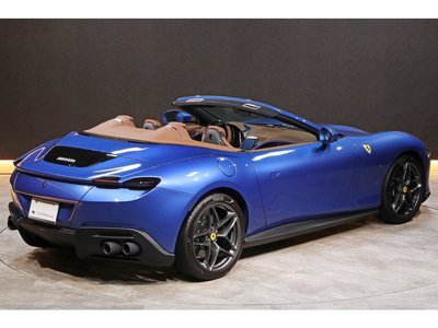 صورة 8 لـ 2025 Ferrari ROMA SPIDER