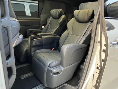 2024 Toyota ALPHARD — фото 21