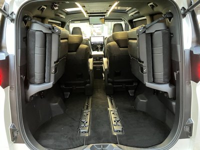 2024 Toyota ALPHARD — фото 35