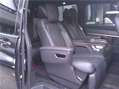 2023 Mercedes-BENZ V-CLASS — миниатюра 10