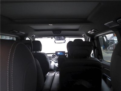 2023 Mercedes-BENZ V-CLASS — миниатюра 25