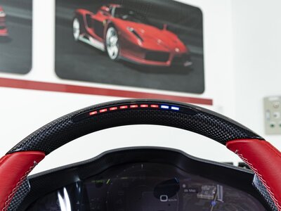 2022 Ferrari SF90 STRADALE — фото 12
