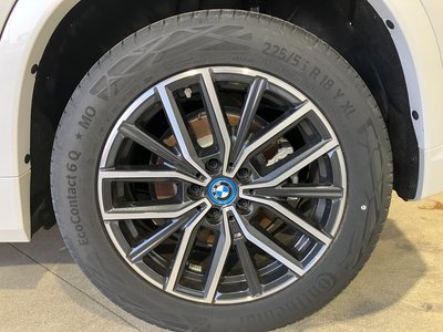 2025 BMW IX1 — миниатюра 25