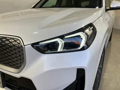 2025 BMW IX1 — миниатюра 17