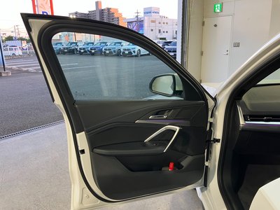 2025 BMW IX1 — миниатюра 56