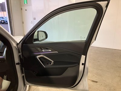 2025 BMW IX1 — миниатюра 54