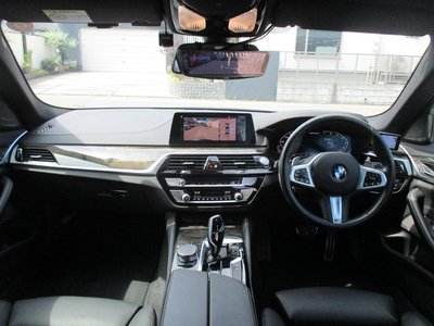 صورة 9 لـ 2020 BMW 5 SERIES