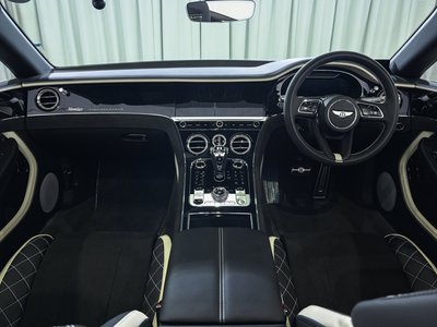 صورة 22 لـ 2024 Bentley CONTINENTAL