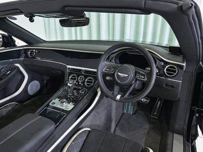 صورة 31 لـ 2024 Bentley CONTINENTAL