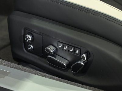 صورة 18 لـ 2024 Bentley CONTINENTAL