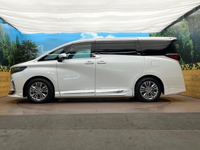 صورة 40 لـ 2024 Toyota ALPHARD