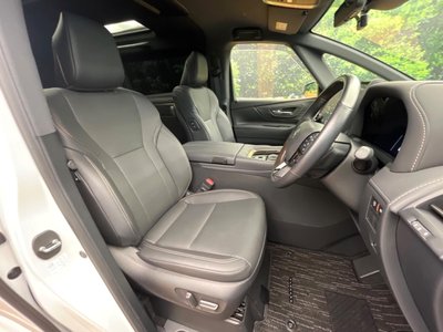 صورة 8 لـ 2024 Toyota ALPHARD