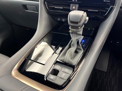 صورة 64 لـ 2024 Toyota ALPHARD