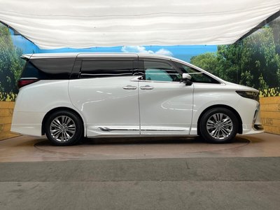 صورة 39 لـ 2024 Toyota ALPHARD