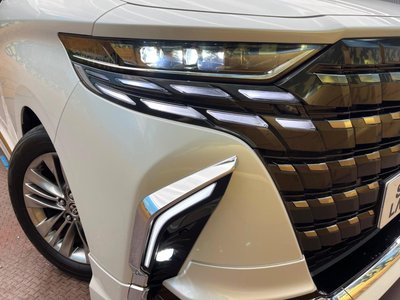 صورة 13 لـ 2024 Toyota ALPHARD