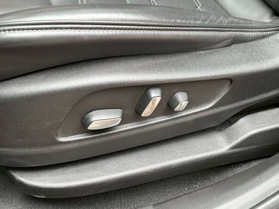2023 Cadillac XT6 — миниатюра 27