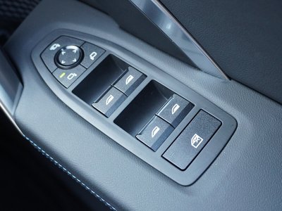 2026 BMW IX2 thumbnail 29