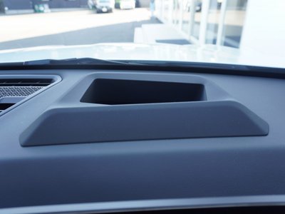 2026 BMW IX2 photo 14