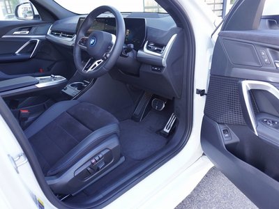 2026 BMW IX2 thumbnail 27