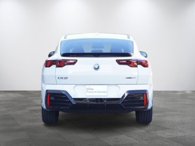 2026 BMW IX2 photo 3