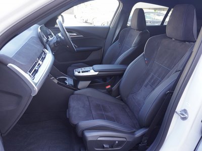 2026 BMW IX2 thumbnail 32