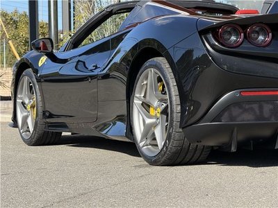 2022 Ferrari F8 SPIDER thumbnail 40